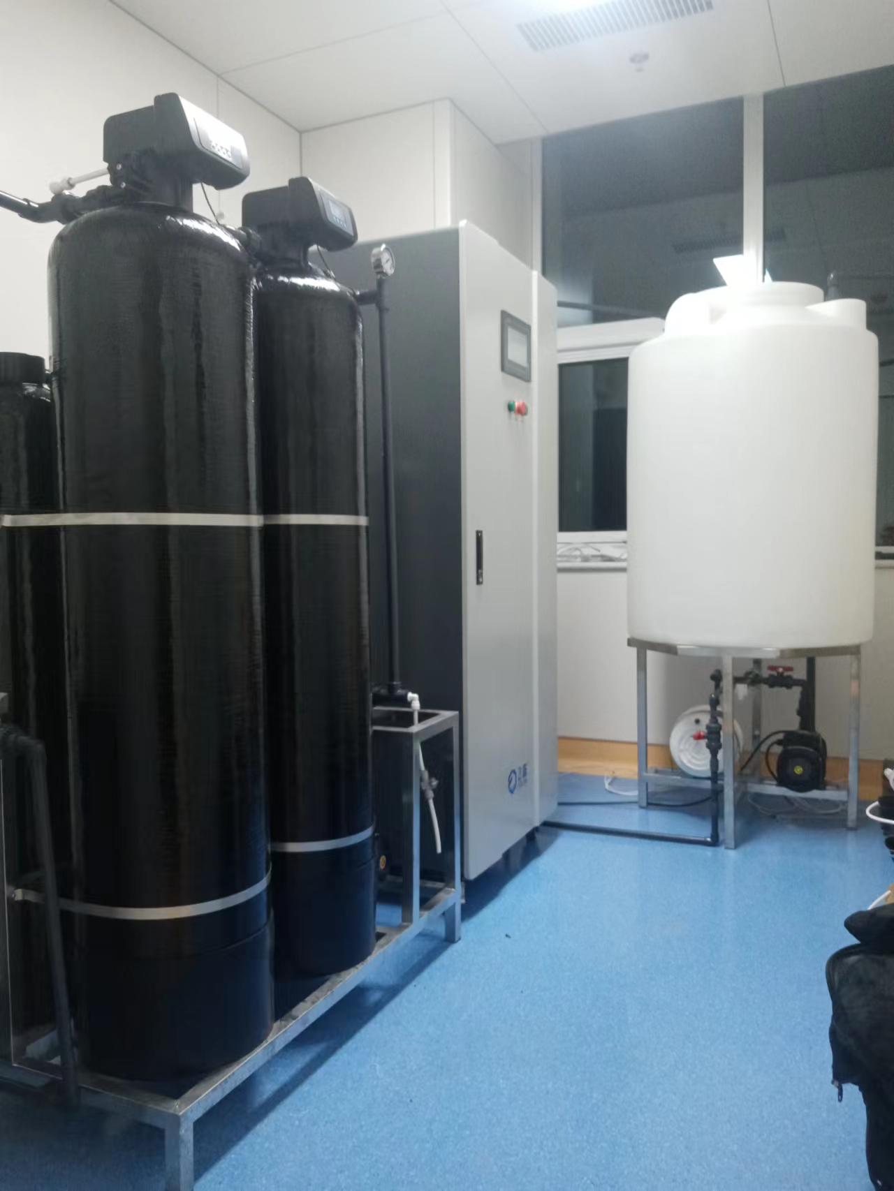 德州地區(qū)500L純水機(jī)安裝完成