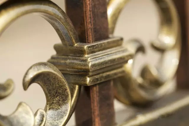 鐵藝欄桿金屬氟碳漆